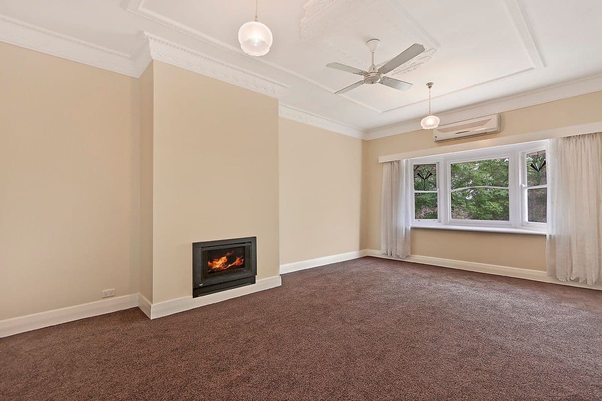 1 Thompson Street, Hamilton VIC 3300, Hamilton - Thumbnail 5