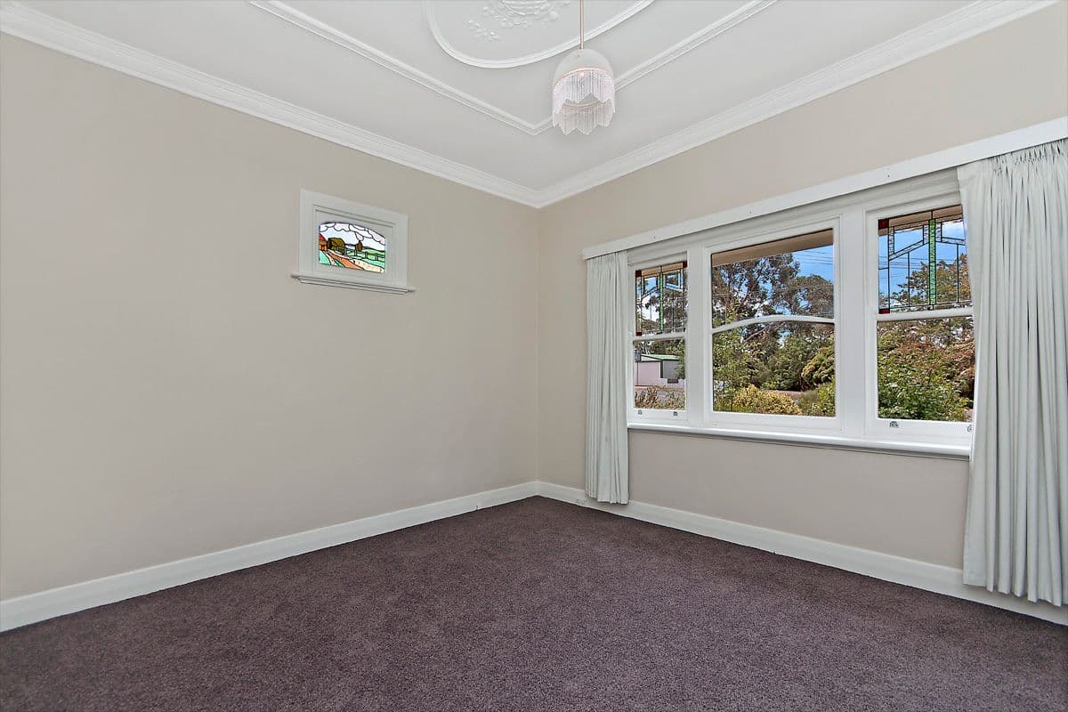 1 Thompson Street, Hamilton VIC 3300, Hamilton - Thumbnail 7