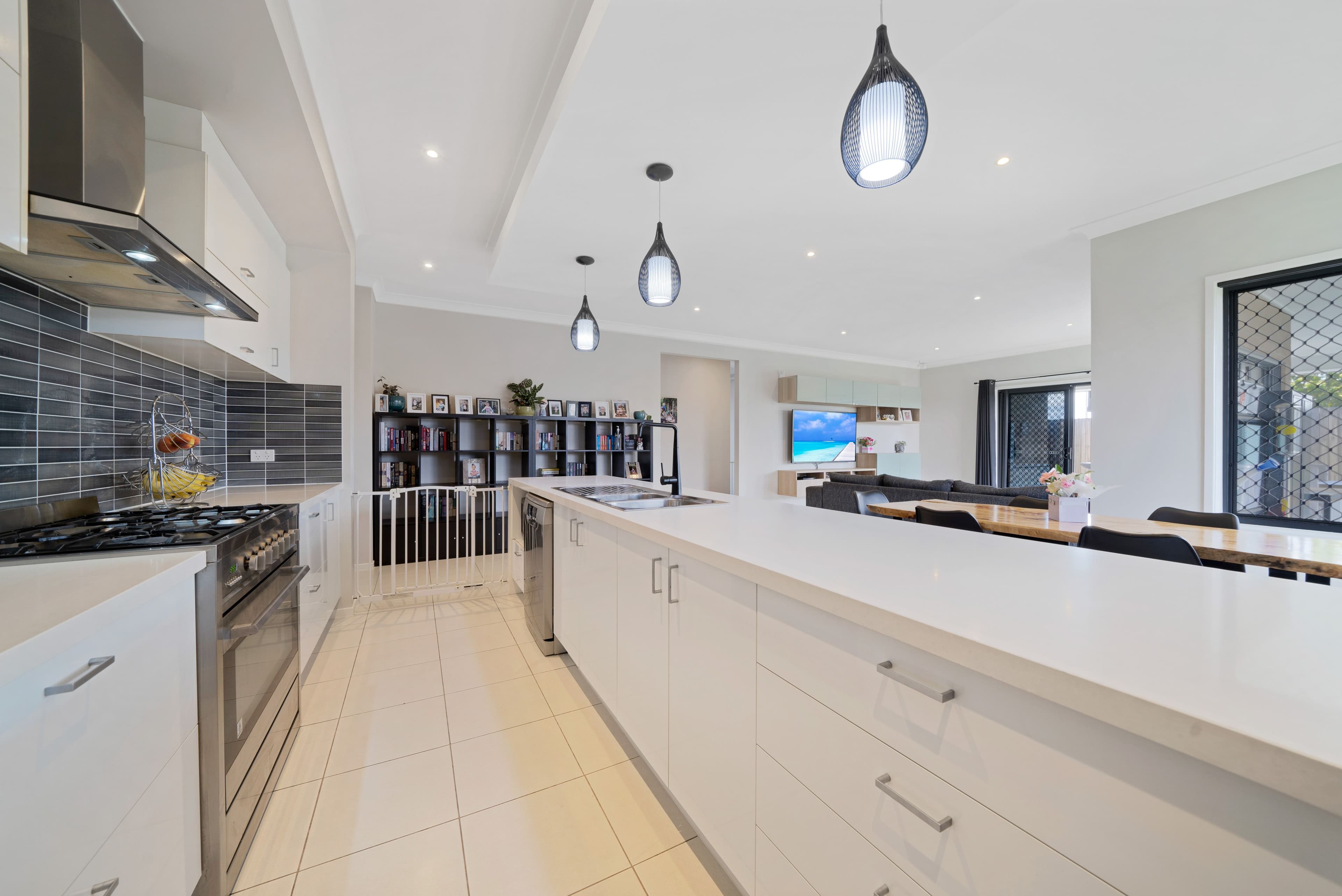 8 Sams Way, Marsden QLD 4132, Marsden - Thumbnail 2