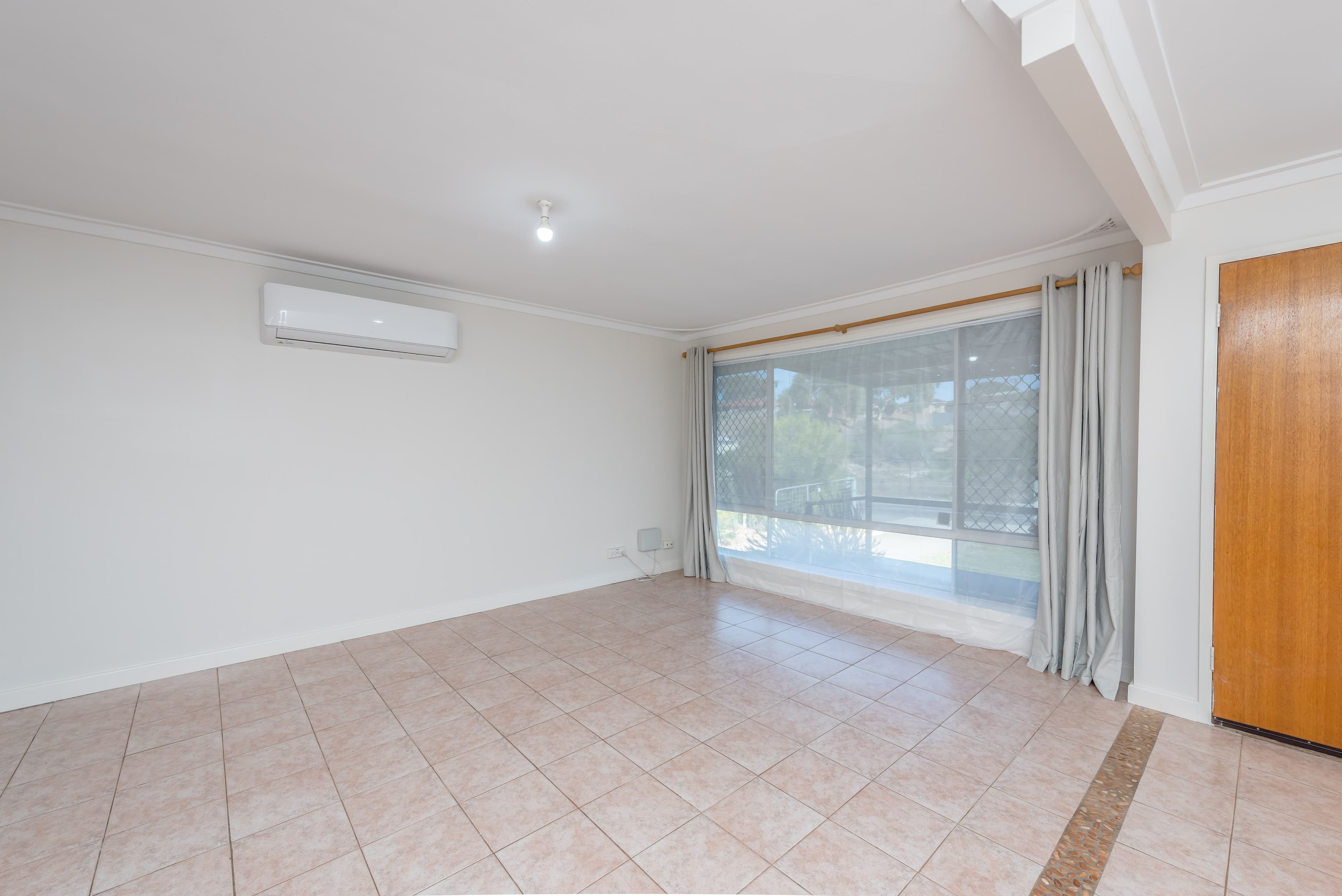 88 Ainsworth Street, Wonthella WA 6530, Wonthella - Thumbnail 3