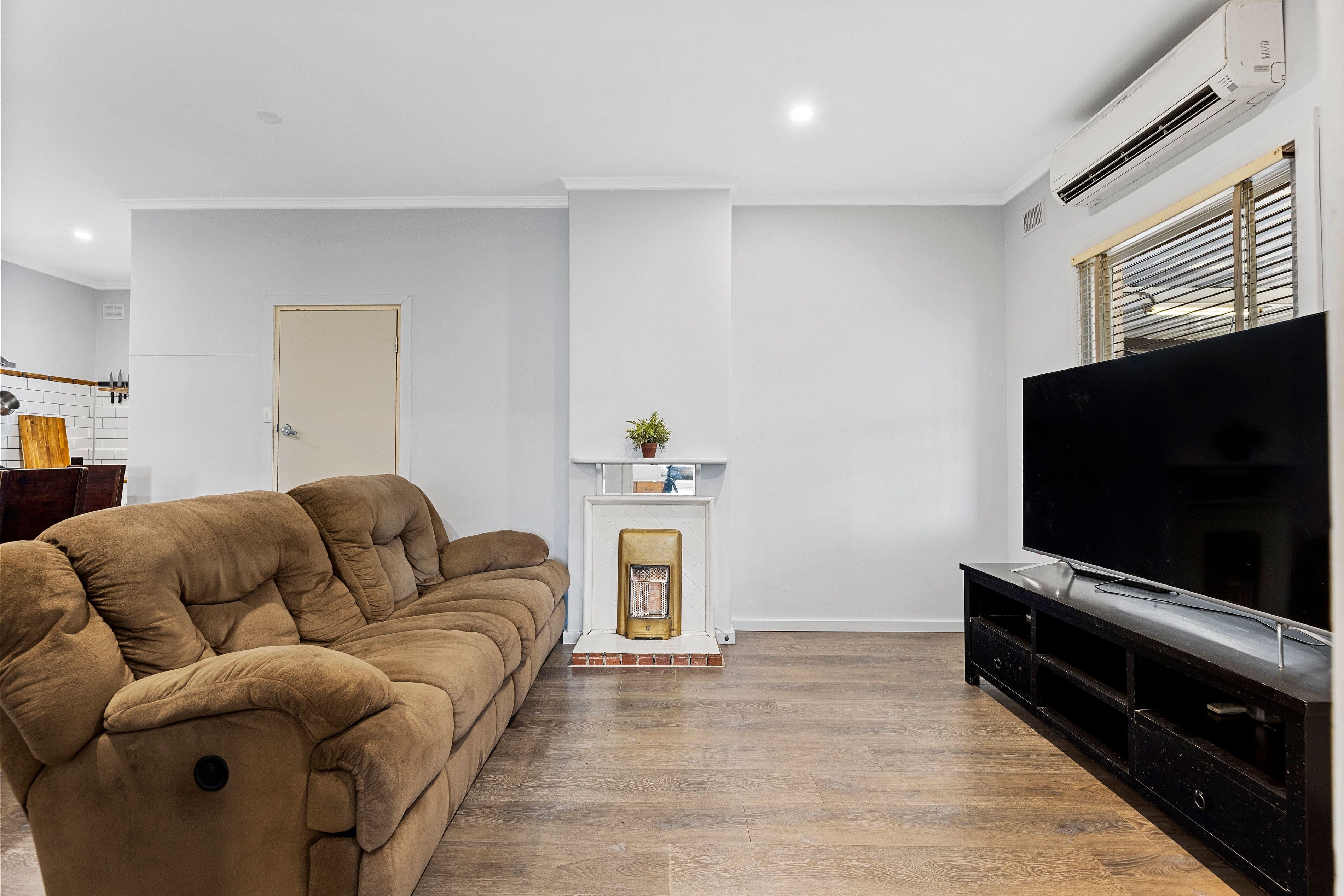 2 Barham Avenue, Morphettville SA 5043, Morphettville - Thumbnail 2