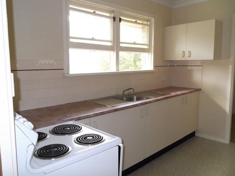 87 Macquarie Street, COWRA NSW 2794, Cowra - Thumbnail 2