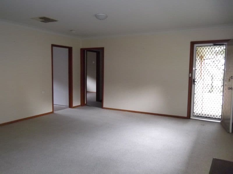 87 Macquarie Street, COWRA NSW 2794, Cowra - Thumbnail 4