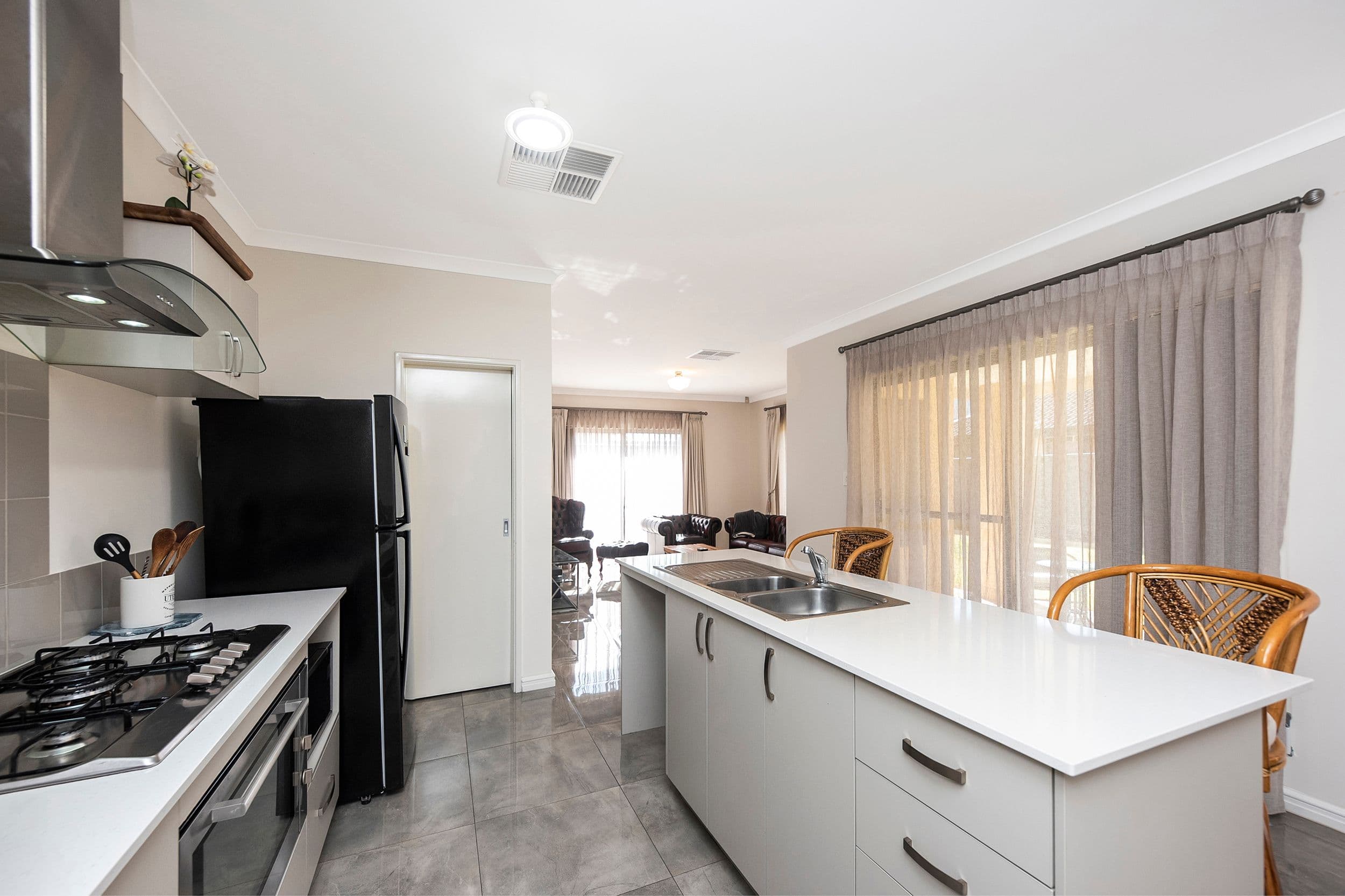 16 Fintown Street, Bullsbrook WA 6084, Bullsbrook - Thumbnail 4