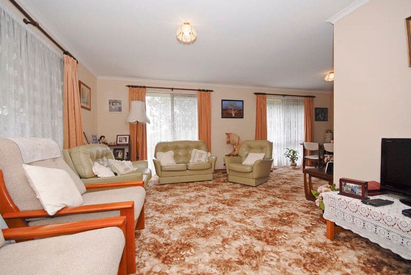 17  Merton Court, COLDSTREAM VIC 3770, Coldstream - Thumbnail 2