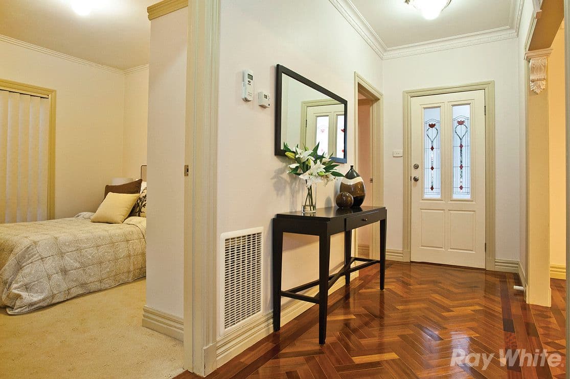 10 Holmes Street, NOBLE PARK VIC 3174, Noble Park - Thumbnail 3