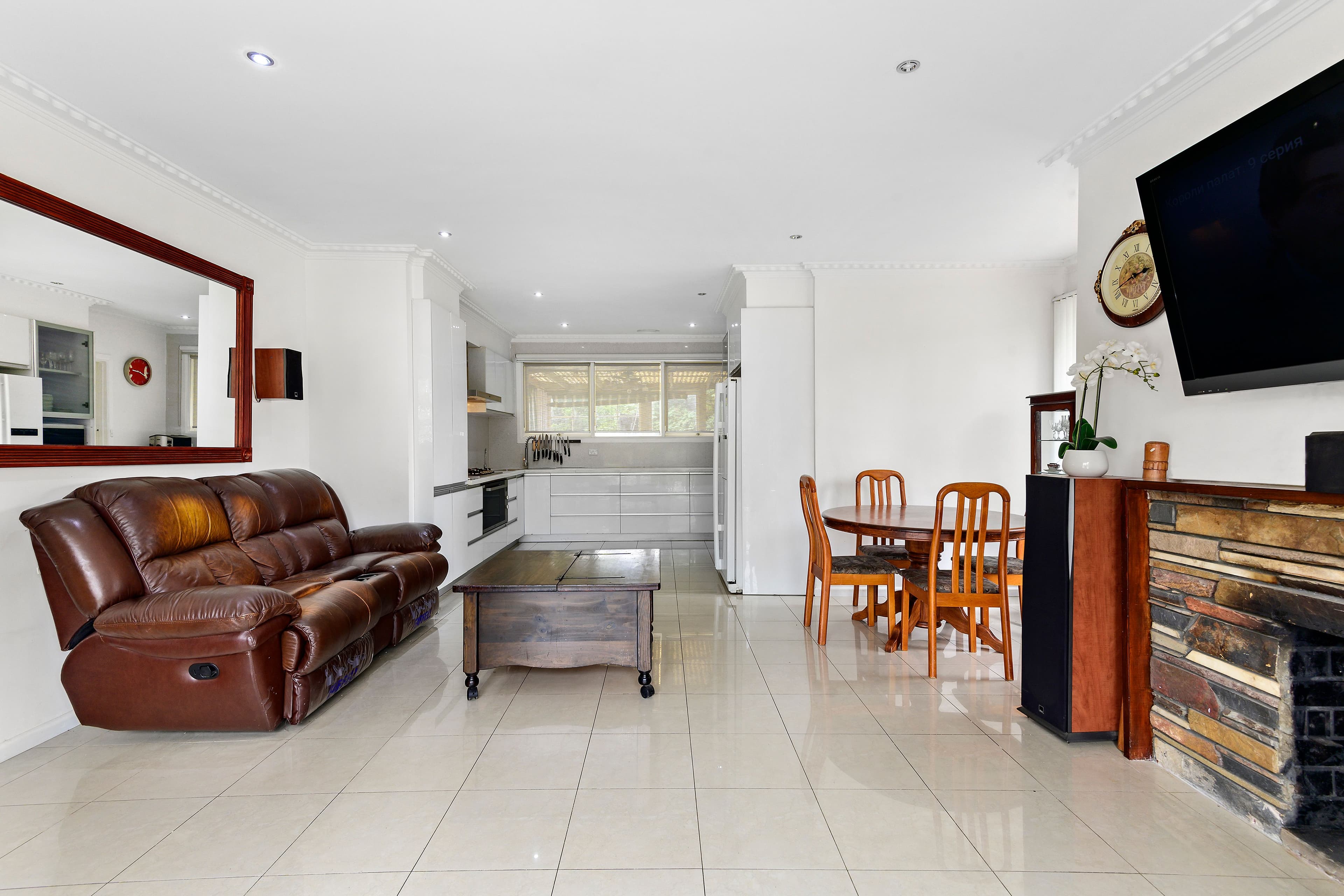 21 Fairland Avenue, Oakleigh East VIC 3166, Oakleigh East - Thumbnail 3