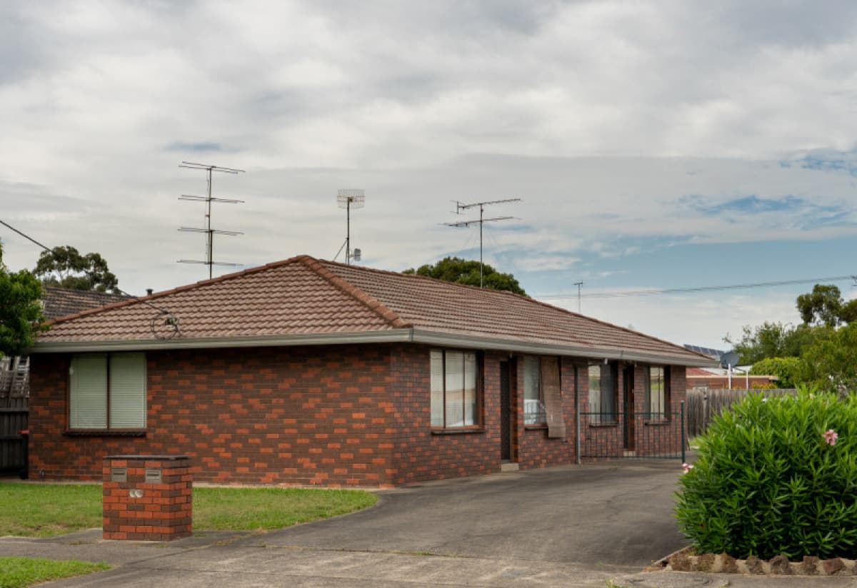1 & 2 / 20 Spring Court, Morwell VIC 3840, Morwell - Image 1