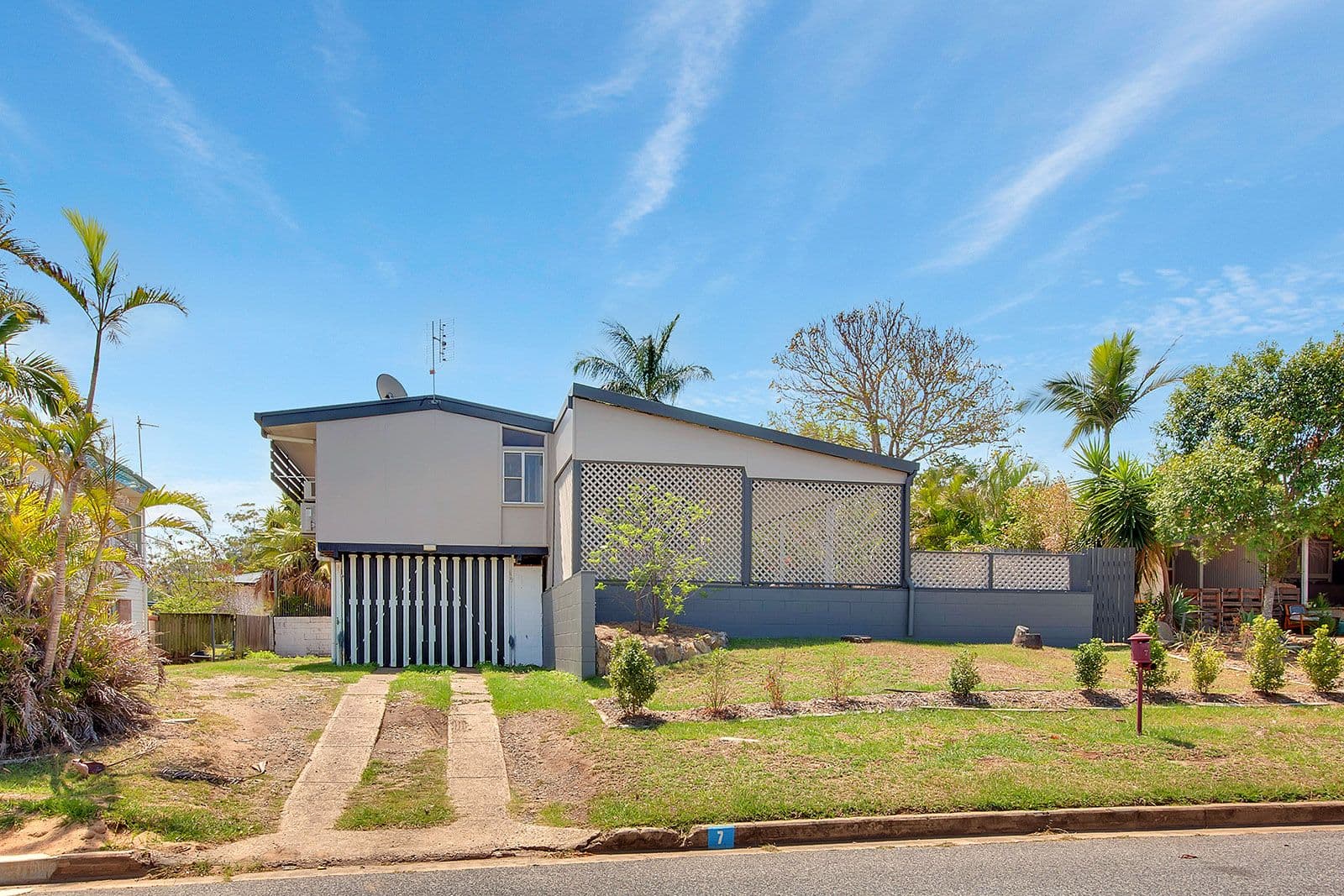 7 Allunga Drive, Glen Eden QLD 4680, Glen Eden - Thumbnail 2