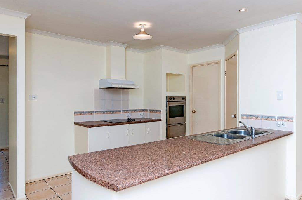 10 Jubilee Avenue, FOREST LAKE QLD 4078, Forest Lake - Thumbnail 4
