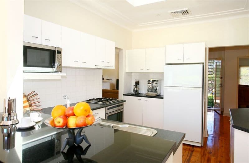 20  Currawong Avenue, LANE COVE NSW 2066, Lane Cove - Thumbnail 4