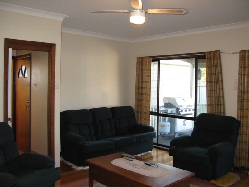 27 Patrick Street, BELMONT NORTH NSW 2280, Belmont North - Thumbnail 4