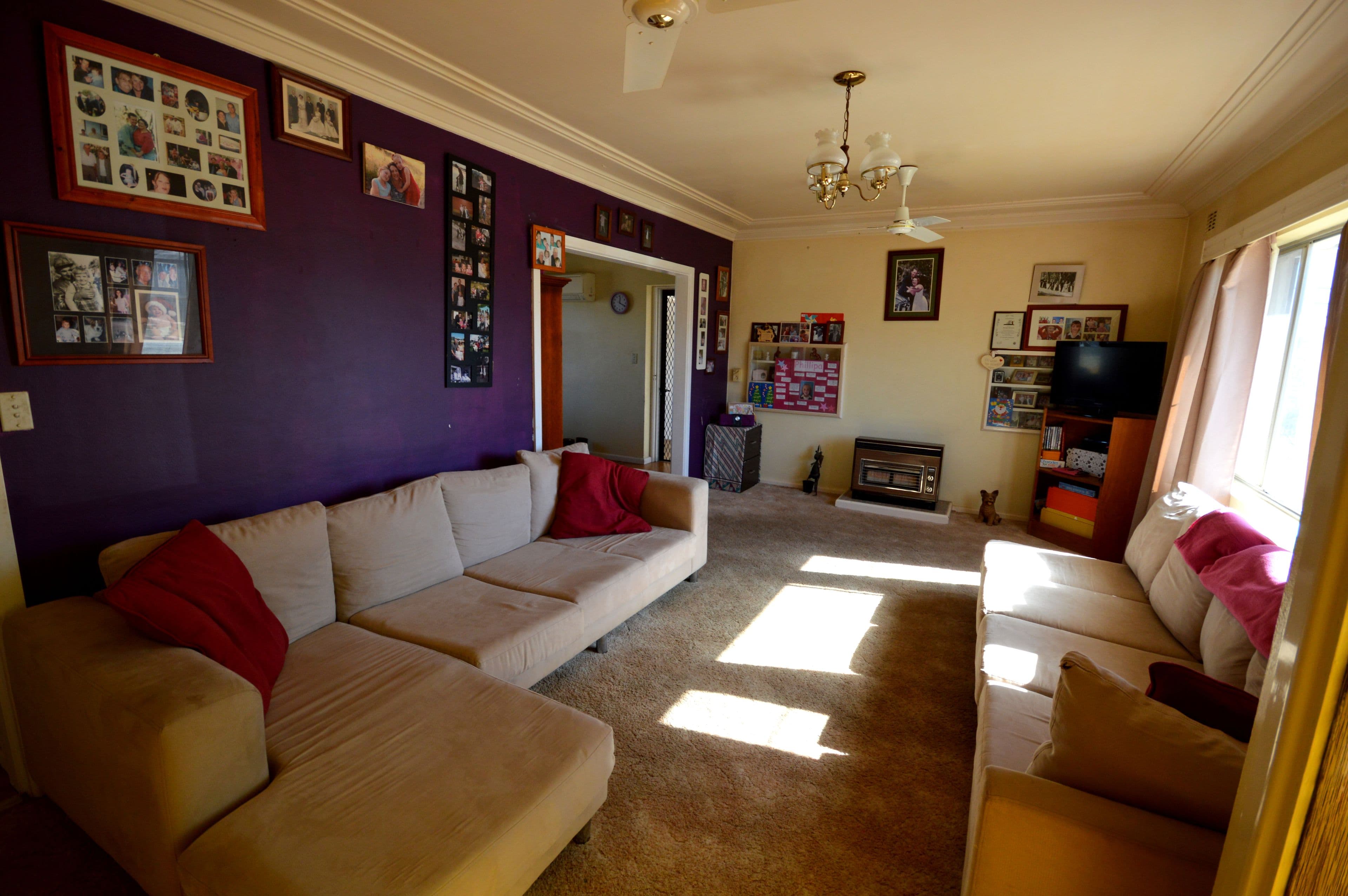 27 Courallie Street, Cowra - Thumbnail 2