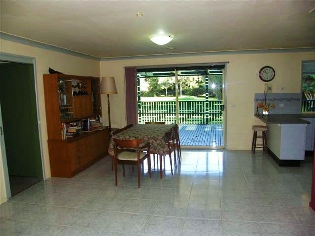 7 Wrap Court, NARRE WARREN SOUTH VIC 3805, Narre Warren South - Thumbnail 4