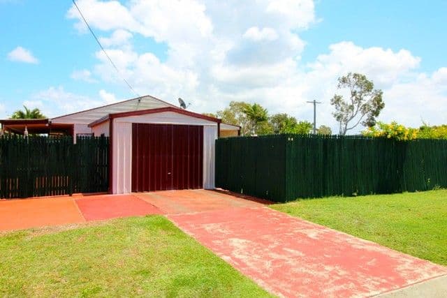 18 Alpinia Avenue, BANKSIA BEACH QLD 4507, Banksia Beach - Thumbnail 3