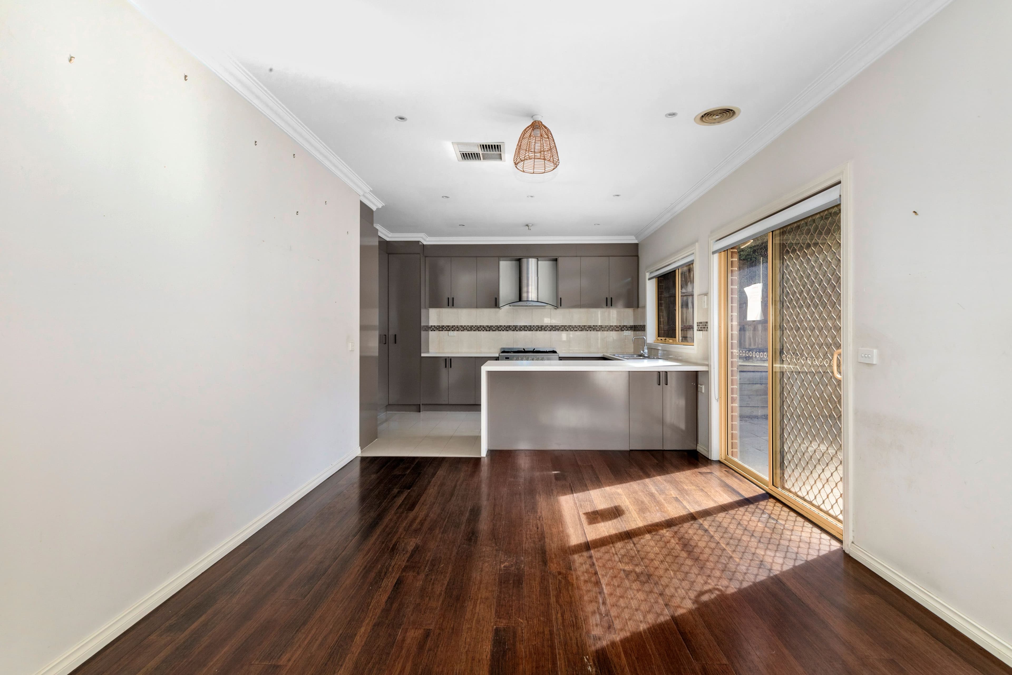 75 Greensborough Road, Macleod VIC 3085, Macleod - Thumbnail 3