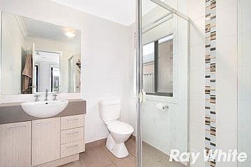 3 Morgan Way, Pakenham VIC 3810, Pakenham - Thumbnail 2