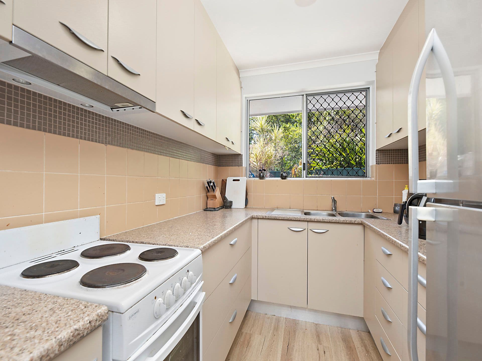 96 Beerburrum Street, Battery Hill QLD 4551, Battery Hill - Thumbnail 2