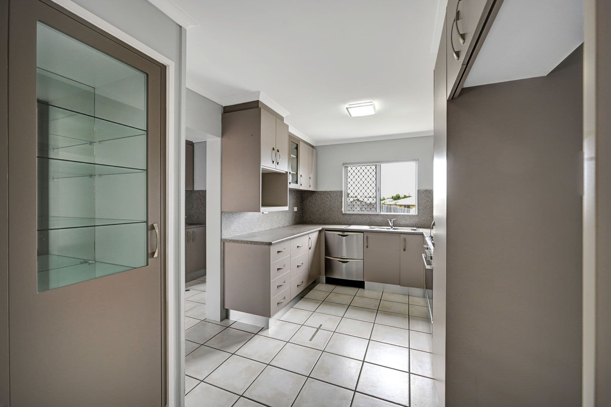 1 Bedrock Court, Mount Louisa QLD 4814, Mount Louisa - Thumbnail 8