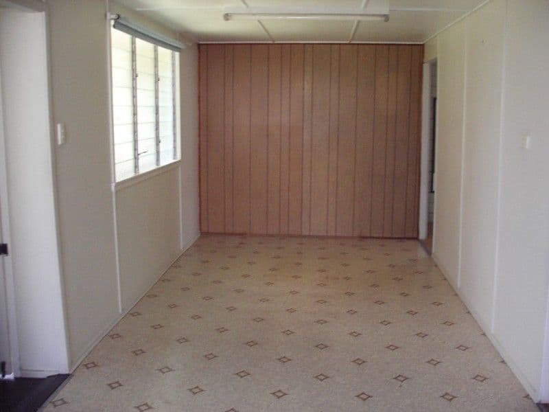 180 Murray Street, ALLENSTOWN QLD 4700, Allenstown - Thumbnail 4