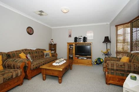 22 Salmon Gum Grove, BEECHBORO WA 6063, Beechboro - Thumbnail 3