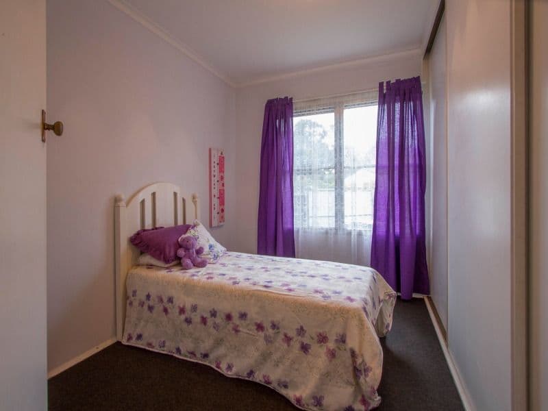 2 Hickory Crescent, FRANKSTON NORTH VIC 3200, Frankston North - Thumbnail 4