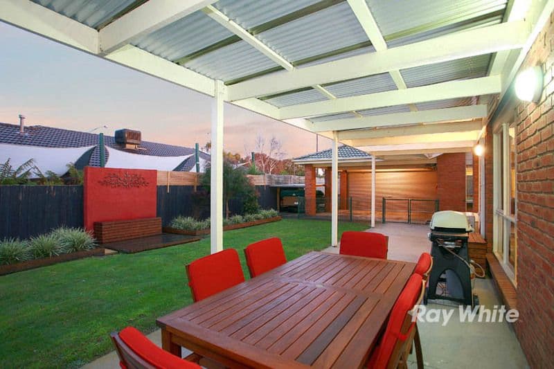 43 Waverley Park Drive, CRANBOURNE NORTH VIC 3977, Cranbourne North - Thumbnail 2