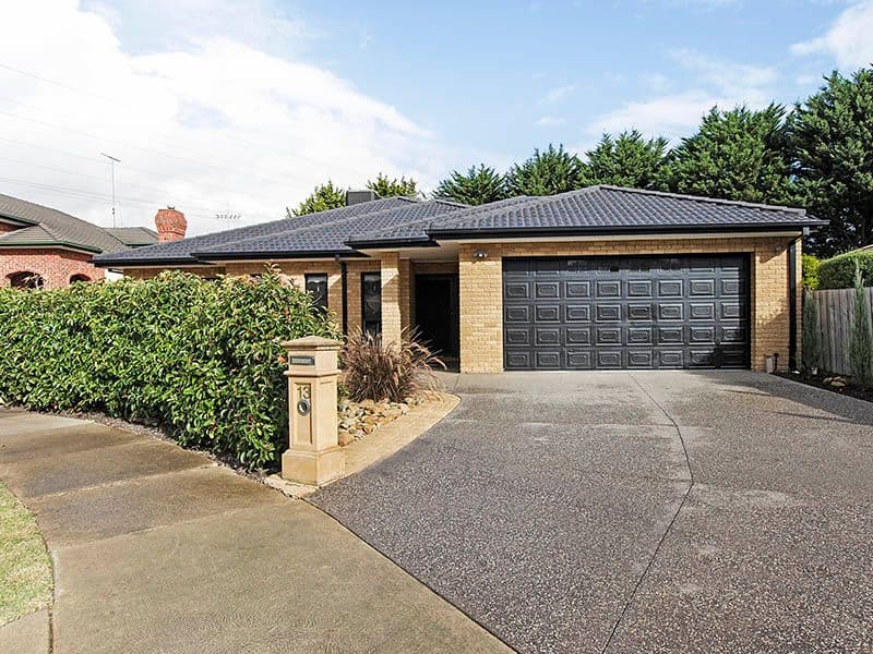 13 Waurn Park Court, BELMONT VIC 3216, Belmont - Thumbnail 2