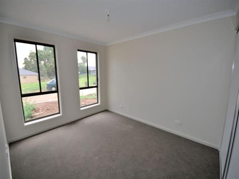 11 Glastonbury Close, BANNOCKBURN VIC 3331, Bannockburn - Thumbnail 6