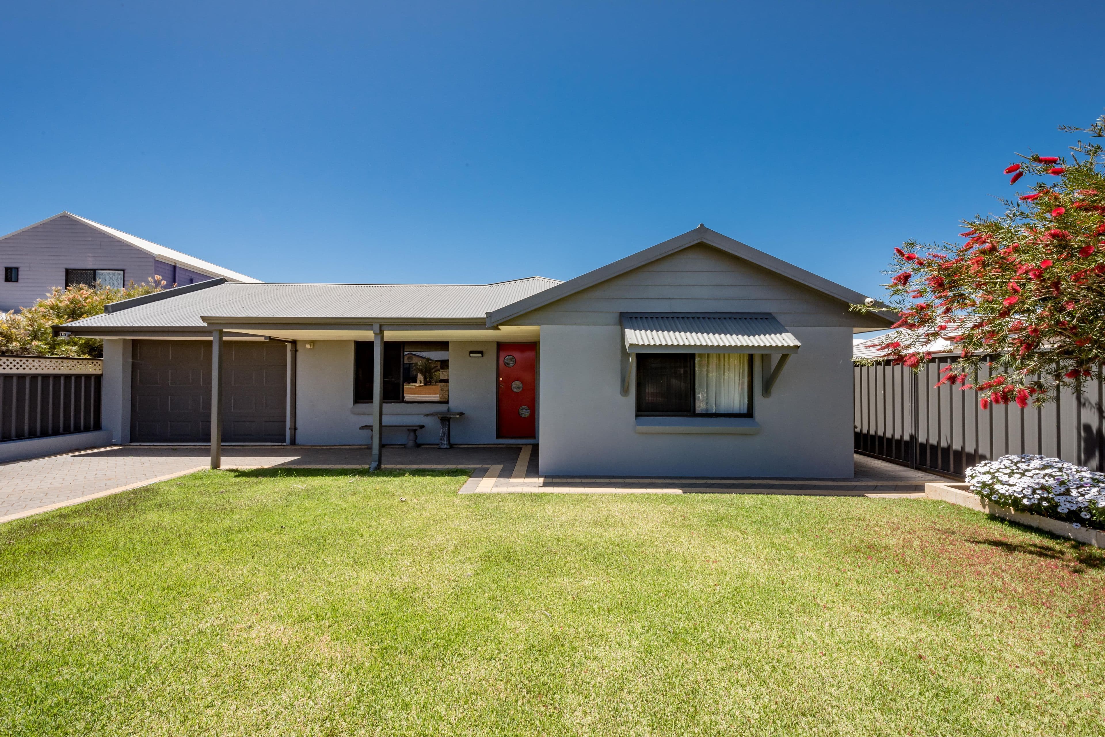 13 Sutherland Drive, Mount Tarcoola WA 6530, Mount Tarcoola - Thumbnail 2