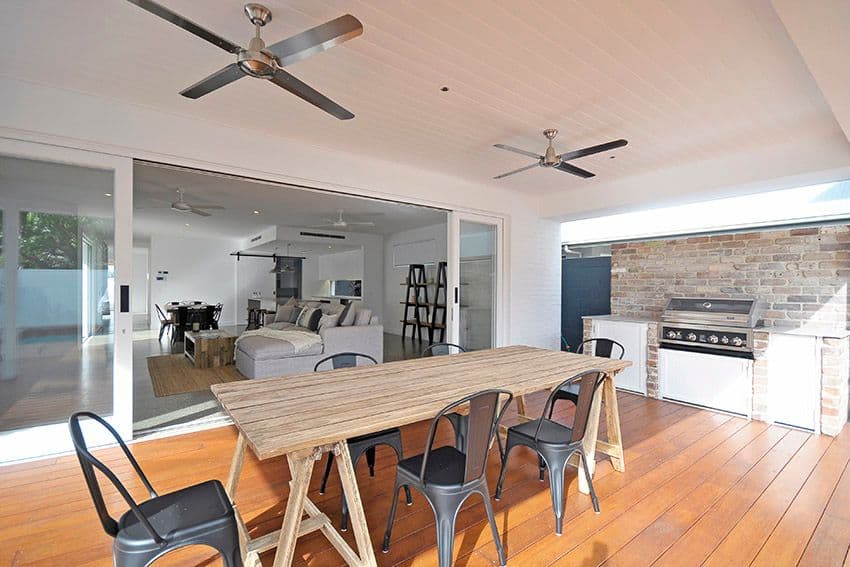 23 Tamborine Street, Mermaid Beach QLD 4218, Mermaid Beach - Thumbnail 2