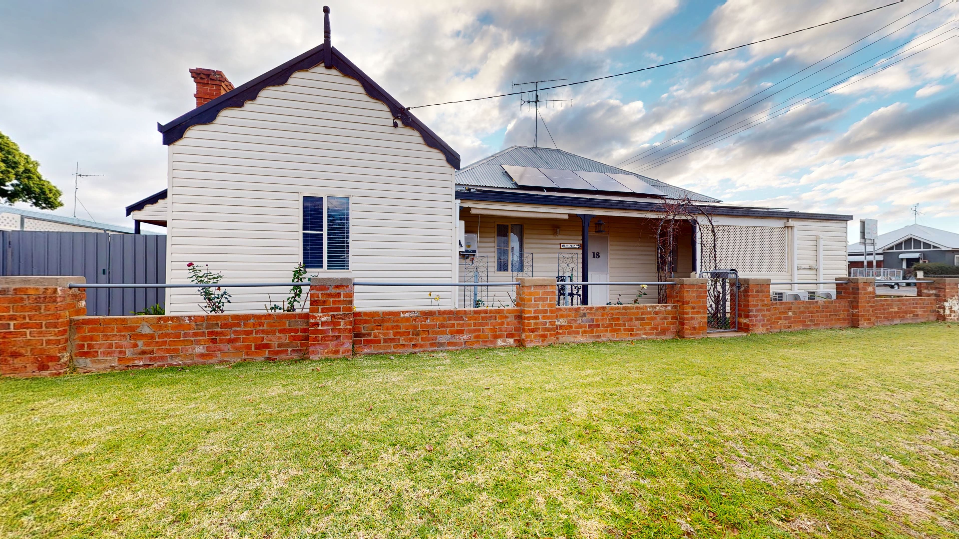 18 Merilba Street, Narromine NSW 2821, Narromine - Image 1