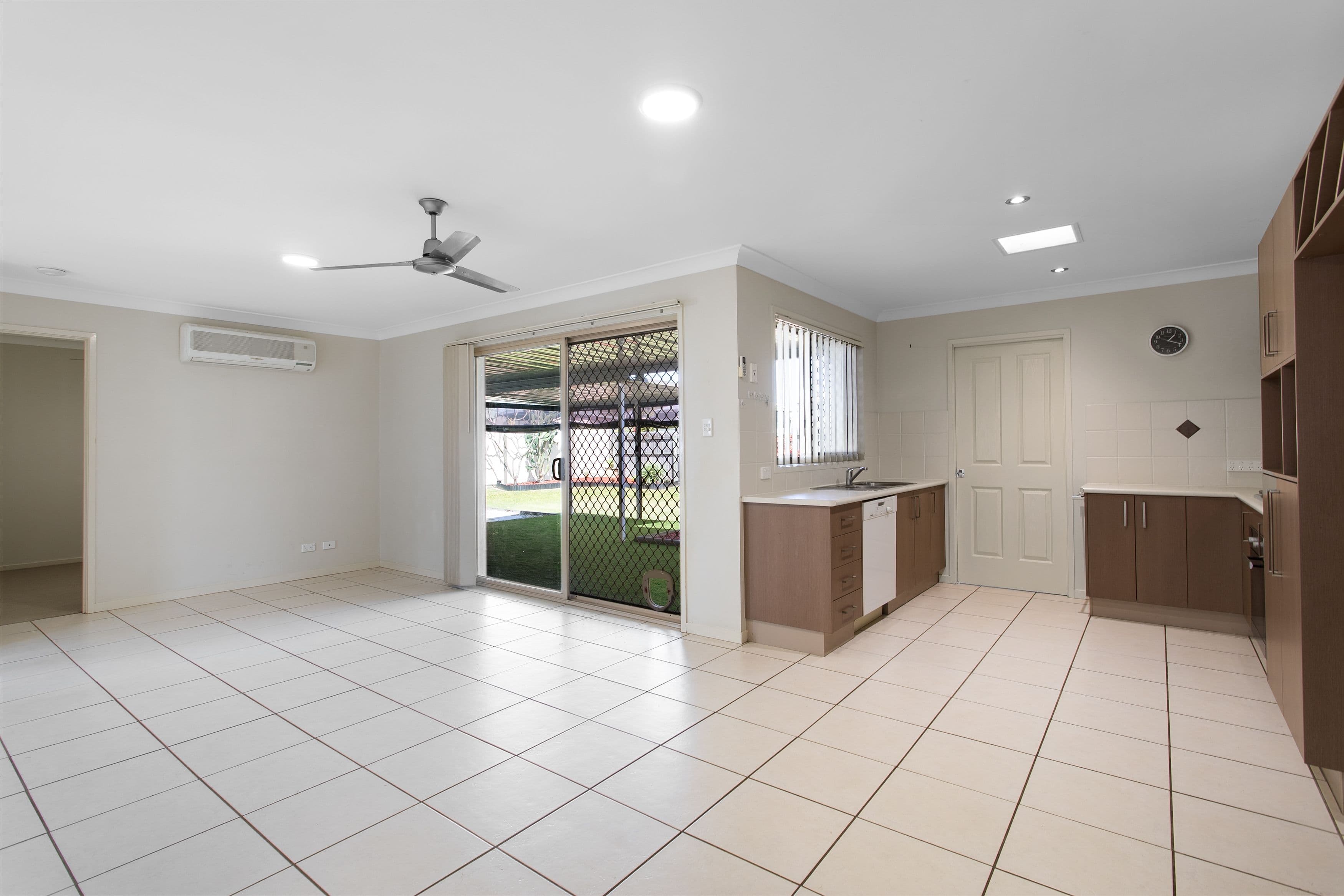 36 Kooyalee Street, Deception Bay QLD 4508, Deception Bay - Thumbnail 4
