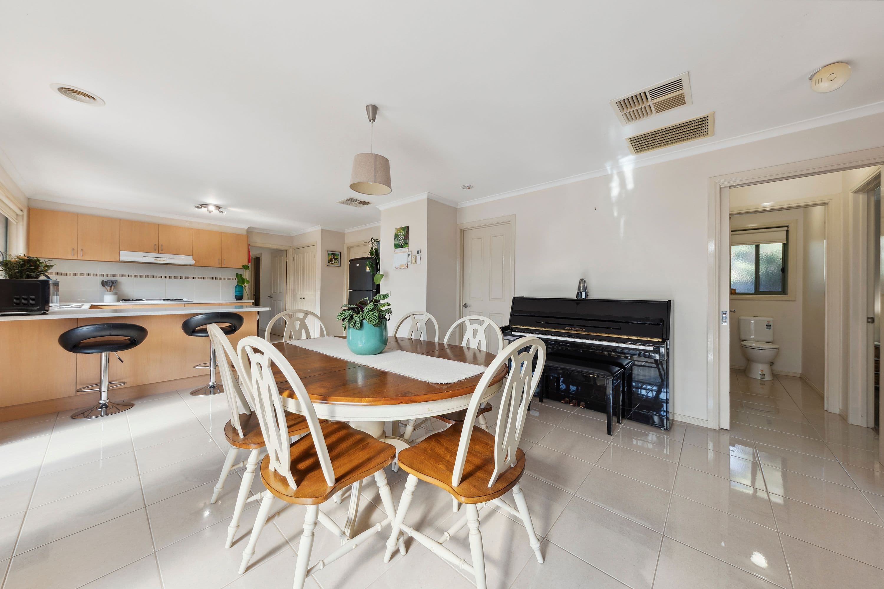 25 Pommel Street, Pakenham VIC 3810, Pakenham - Thumbnail 6