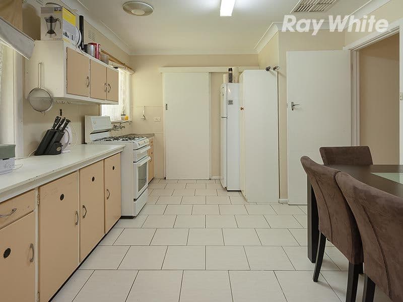 57 Queen Elizabeth Drive, TALLANGATTA VIC 3700, Tallangatta - Thumbnail 2