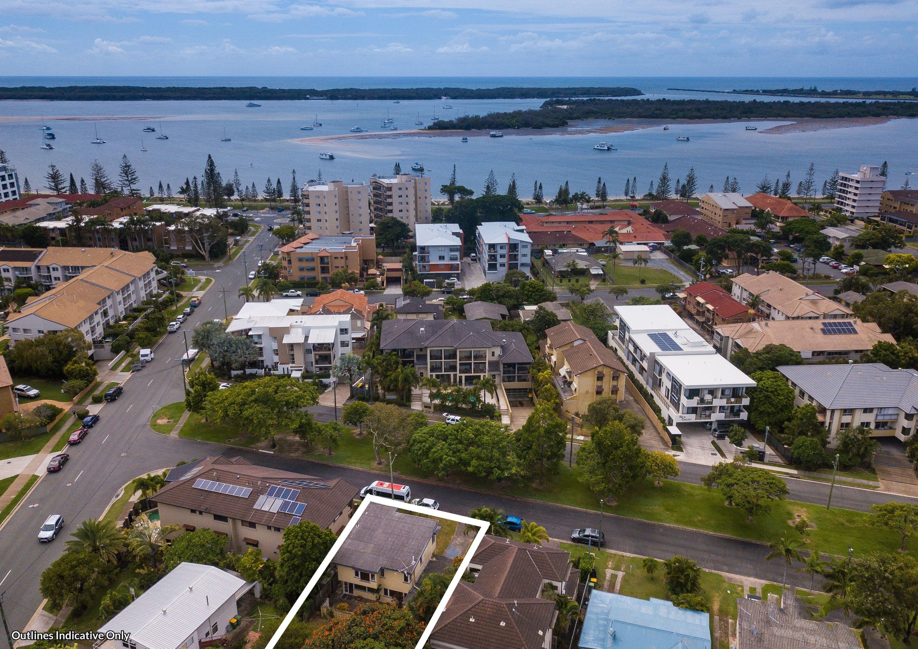 3 Oleander Avenue, Biggera Waters QLD 4216, Biggera Waters - Thumbnail 2