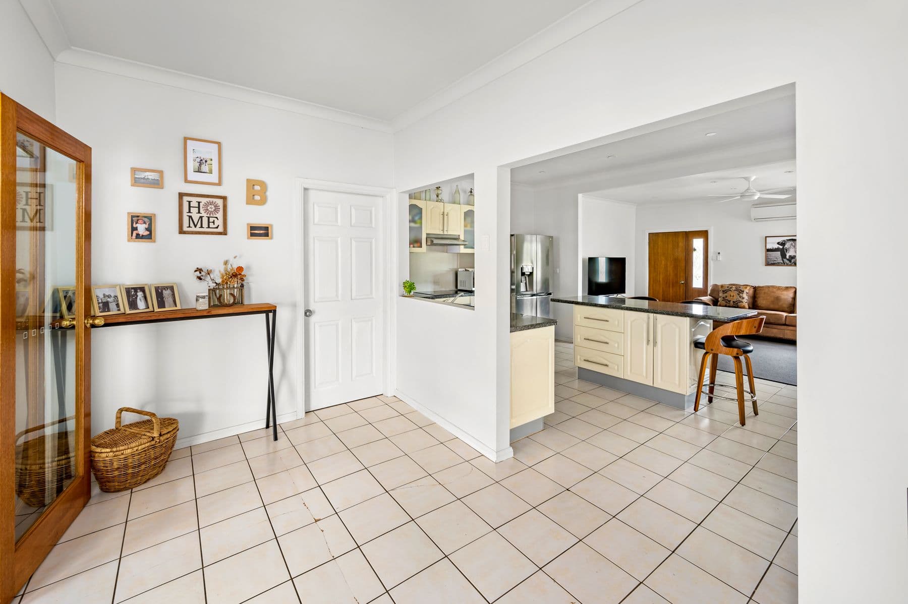 2/2 Vaggelas Crescent, Biggera Waters QLD 4216, Biggera Waters - Thumbnail 6