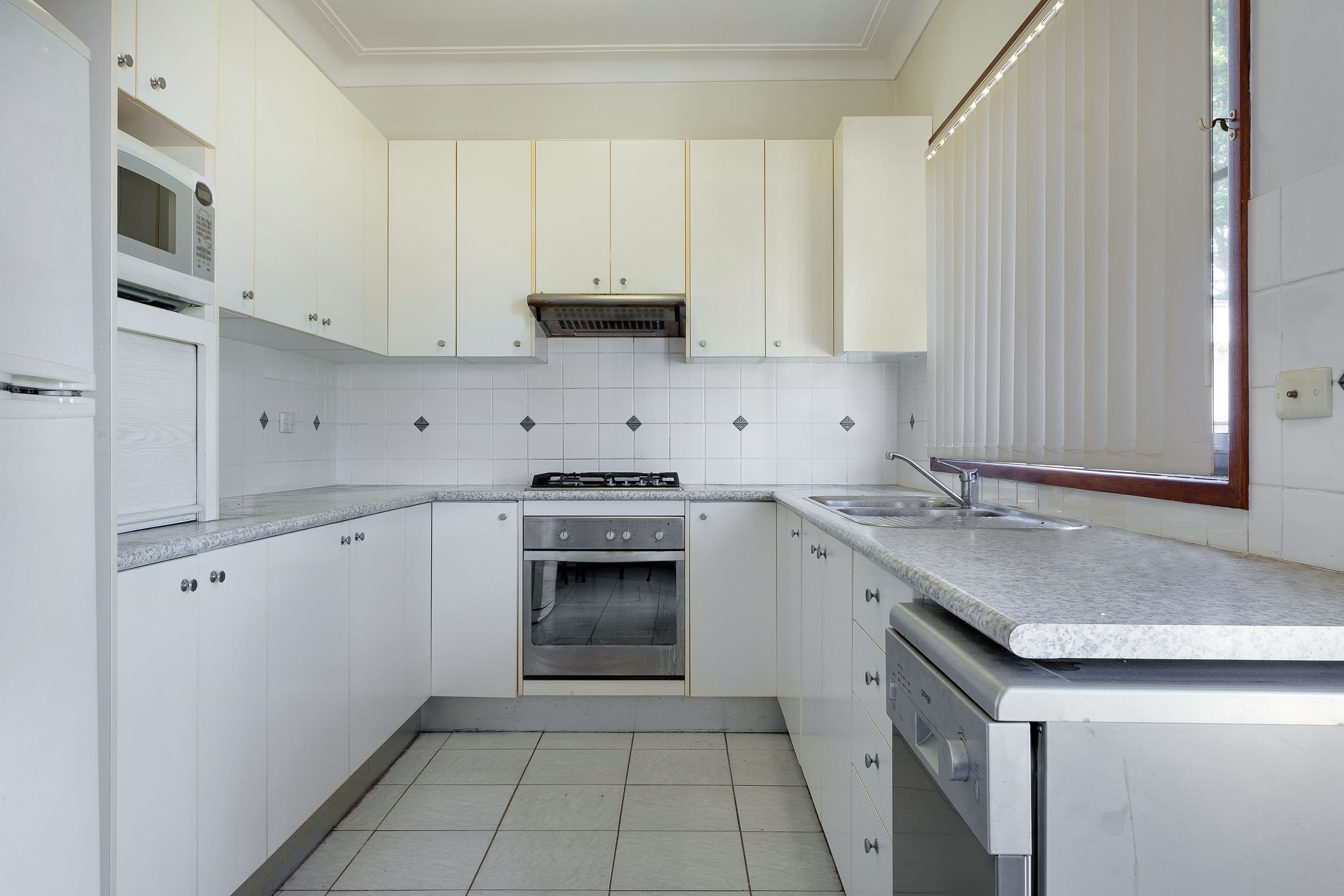 13 Cyprus Street, Macquarie Fields - Thumbnail 2