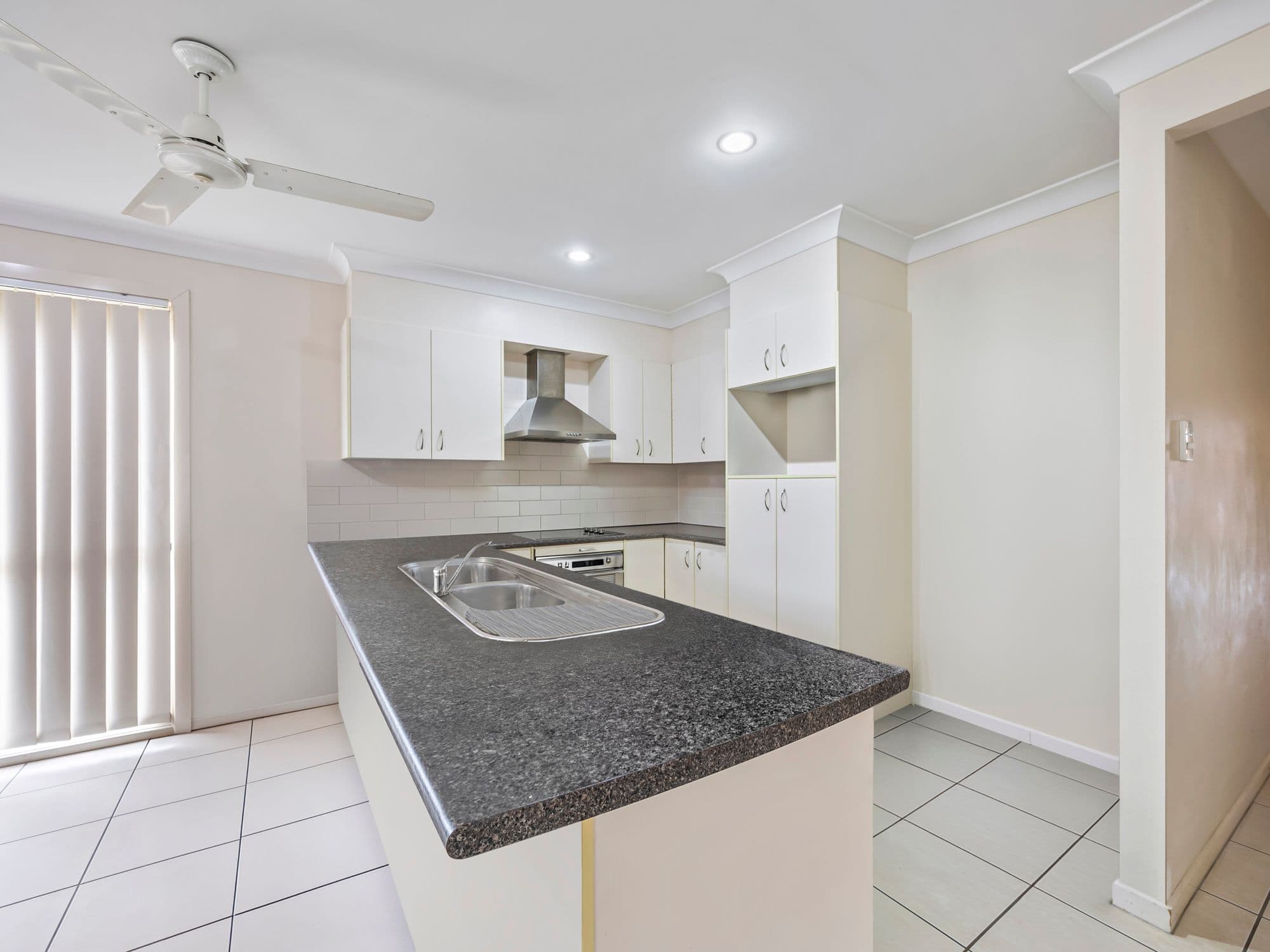 14 Heron Close, Coomera QLD 4209, Coomera - Thumbnail 3
