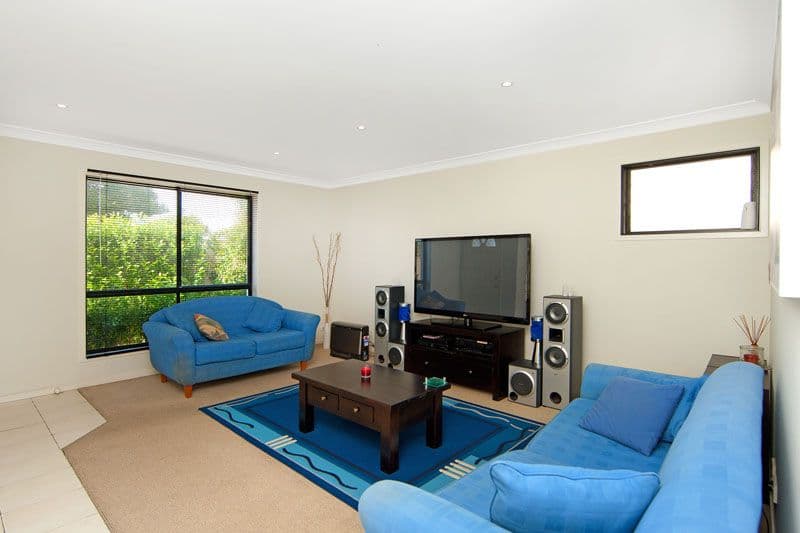 7 Yethonga Avenue, BLUE BAY NSW 2261, Blue Bay - Thumbnail 3