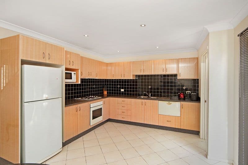 7 Yethonga Avenue, BLUE BAY NSW 2261, Blue Bay - Thumbnail 4
