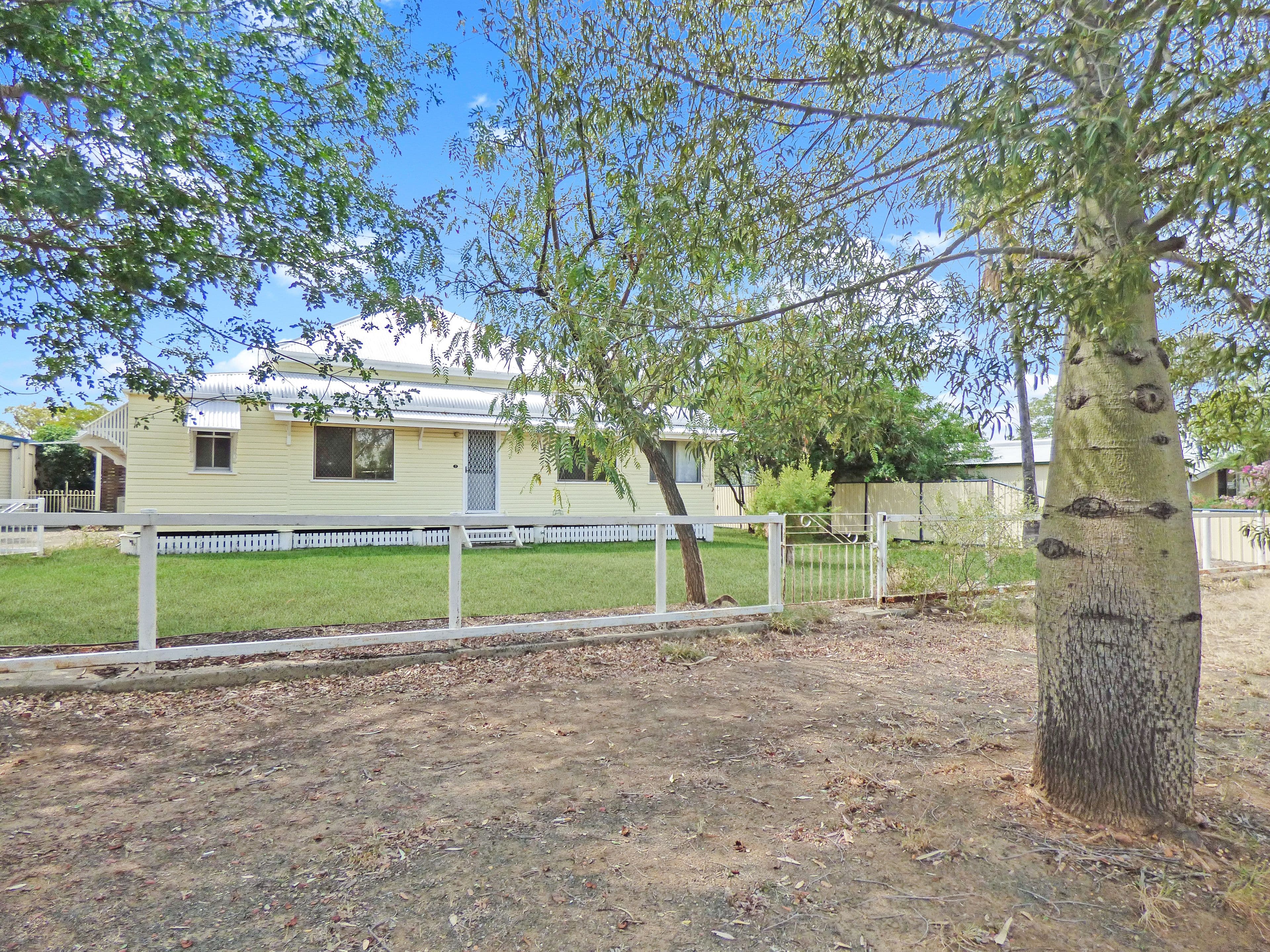 7 Timbury Street, Roma QLD 4455, Roma - Image 1