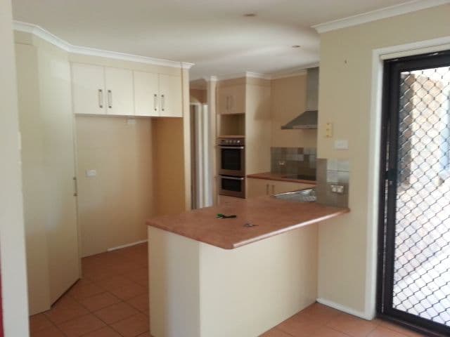 22 Kate Avenue, DECEPTION BAY QLD 4508, Deception Bay - Thumbnail 2