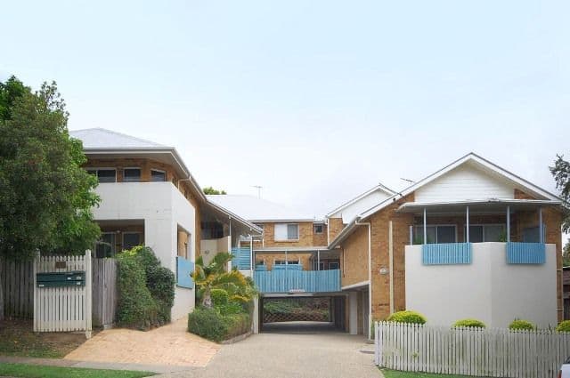 37 Erneton Street, NEWMARKET QLD 4051, Newmarket - Thumbnail 2