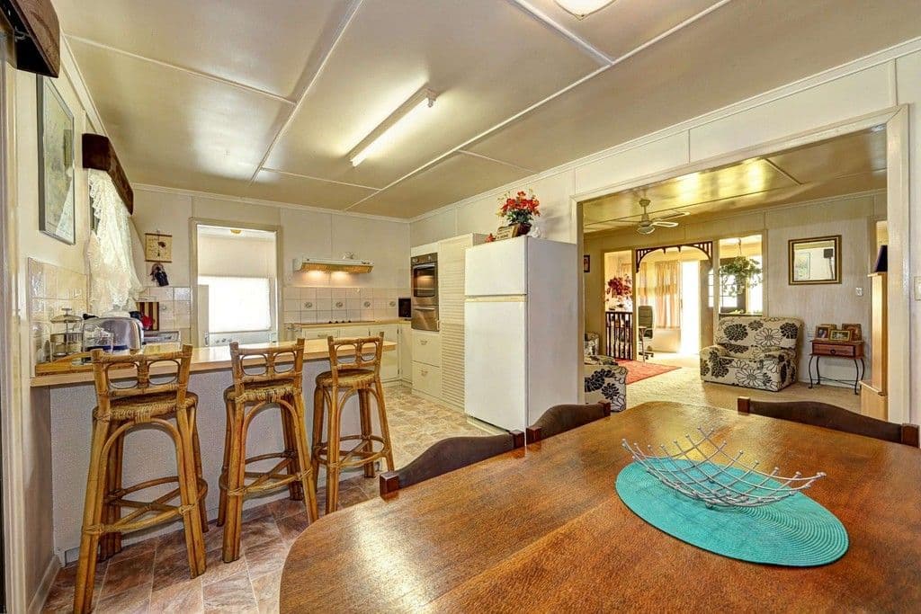 5 Moran Street, SVENSSON HEIGHTS QLD 4670, Svensson Heights - Thumbnail 4