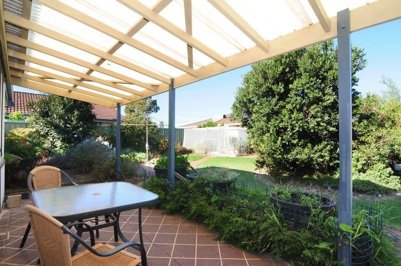 4 Lovegrove Street, Shoalhaven Heads - Image 1