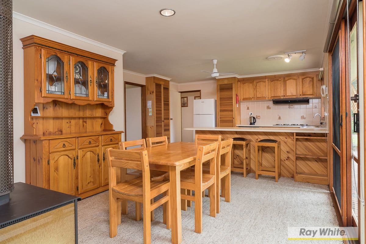 7 Gordon Street, Cowes VIC 3922, Cowes - Thumbnail 2