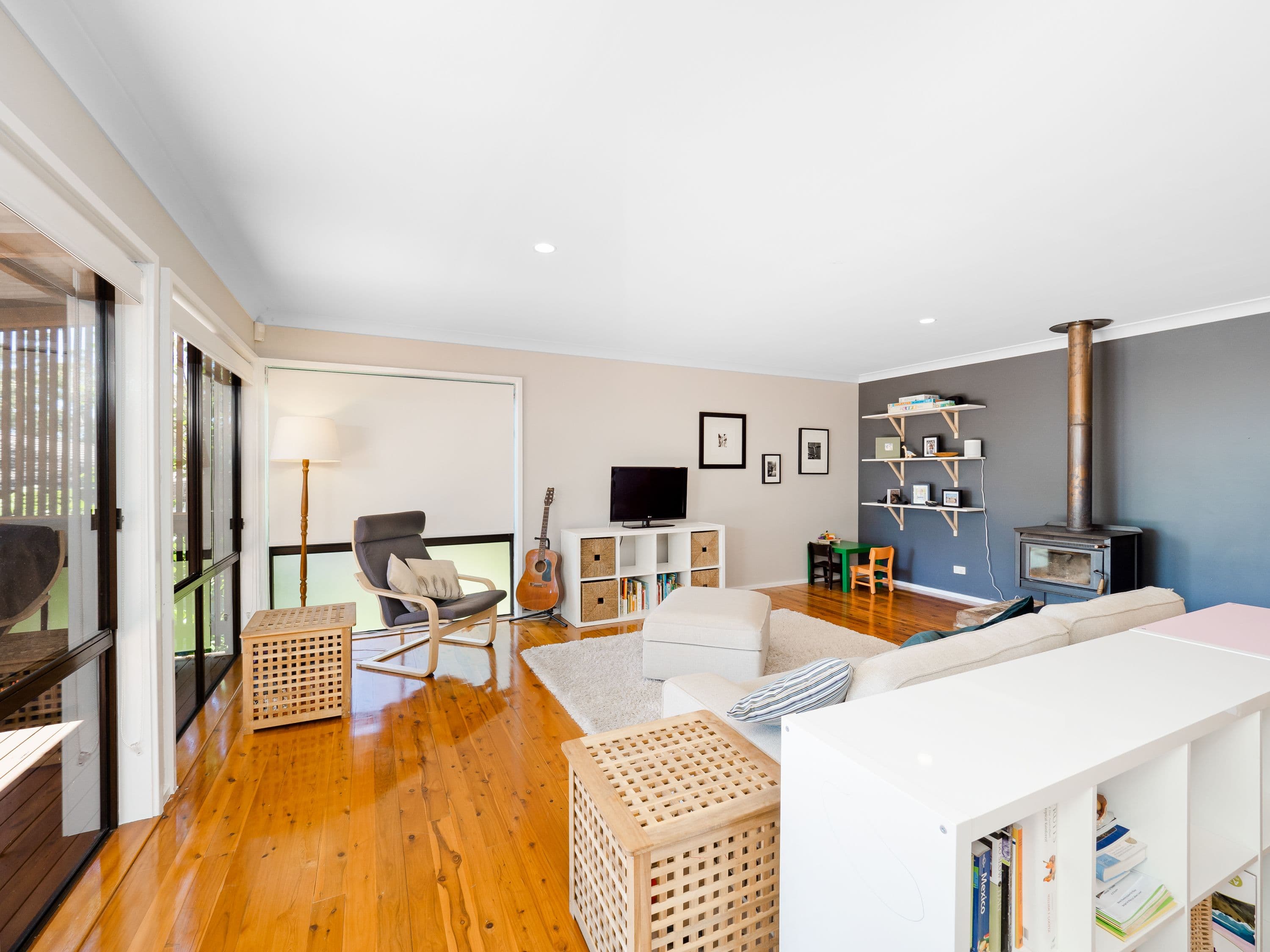 339 Lieutenant Bowen Drive, Bowen Mountain - Thumbnail 3