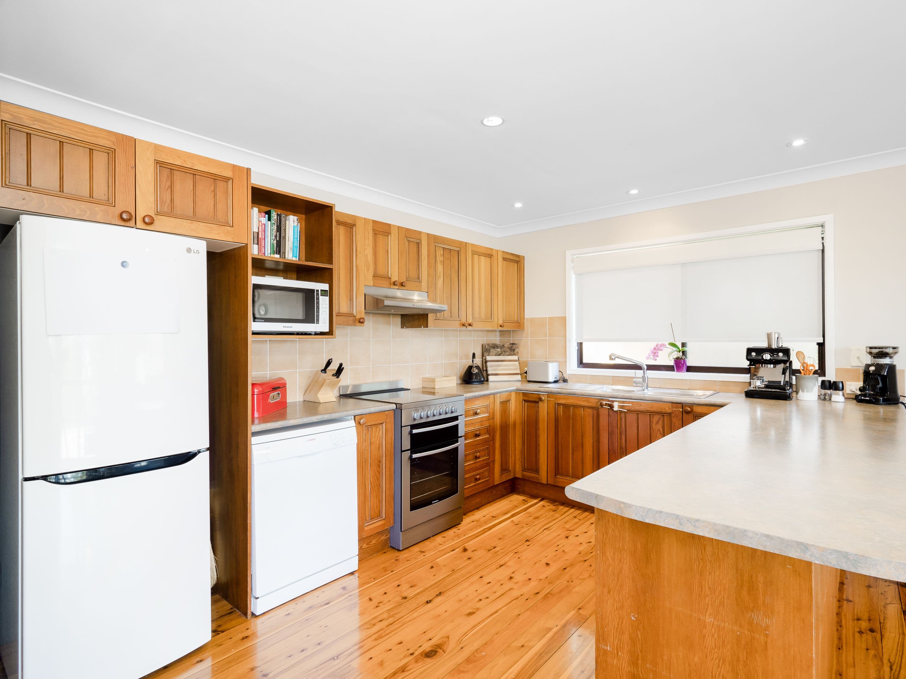 339 Lieutenant Bowen Drive, Bowen Mountain - Thumbnail 6