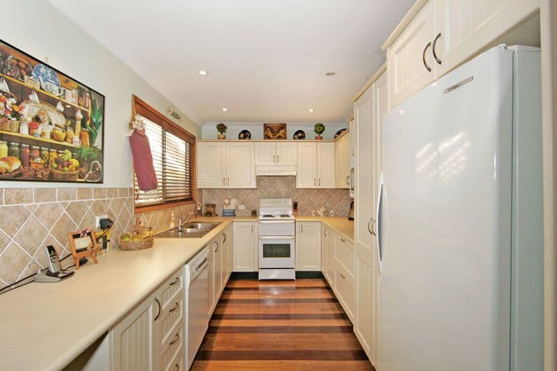 80 Cadonia Road, TUGGERAWONG NSW 2259, Tuggerawong - Thumbnail 6